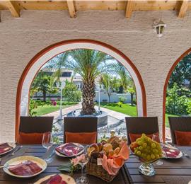 4 Bedroom Villa with Pool and Annex near Porec, Sleeps 8